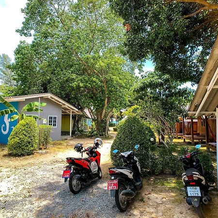 Hotel Colorful Hut Ko Pha Ngan Esterno foto